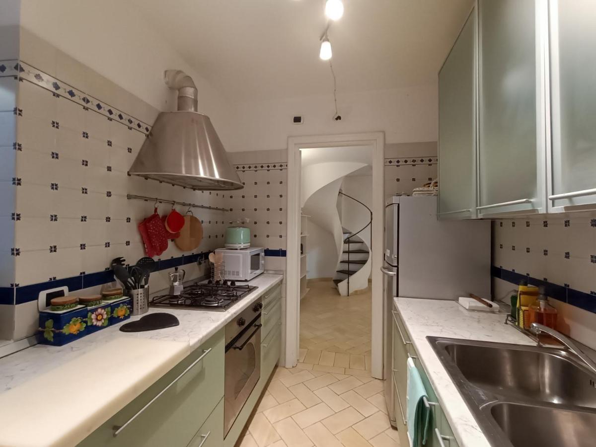 פאראגי Altido Villa Milva With Car Park Beside The Beach מראה חיצוני תמונה
