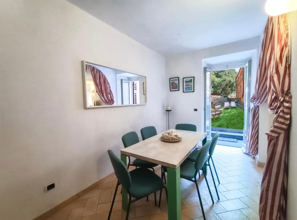 פאראגי Altido Villa Milva With Car Park Beside The Beach מראה חיצוני תמונה