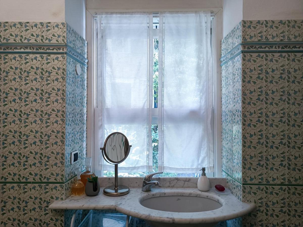 פאראגי Altido Villa Milva With Car Park Beside The Beach מראה חיצוני תמונה